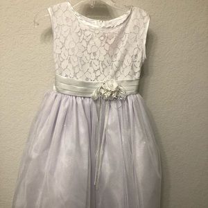 Size 4 children’s formal dress